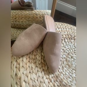 Old Navy Mule Shoes✨